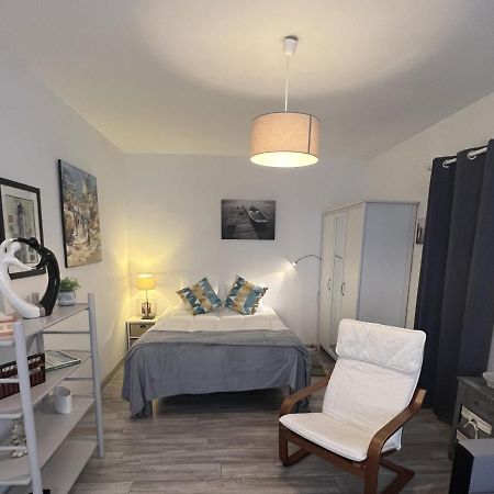 Le P'Tit Gris Apartment Rochefort  Ngoại thất bức ảnh